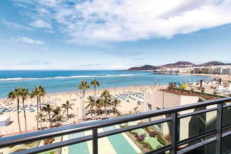 Hotel Reina Isabel In Las Palmas Tui Co Uk