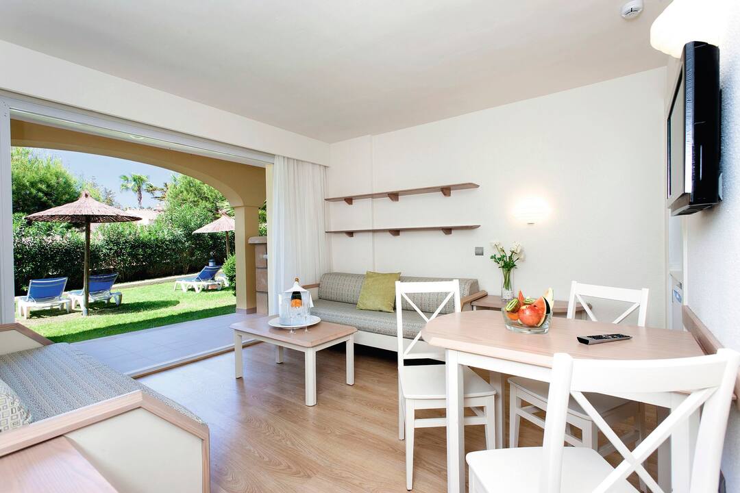 Insotel Cala Mandia Resort & Spa