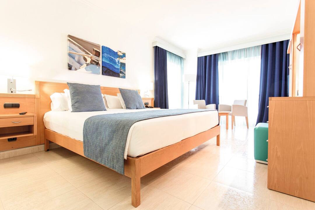 Be Live Family Palmeiras Village In Porches Firstchoice Co Uk