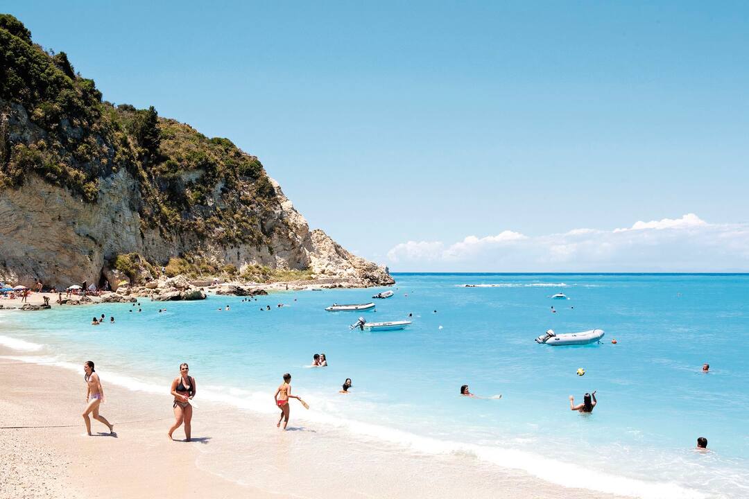 Kathisma Beach, Lefkas
