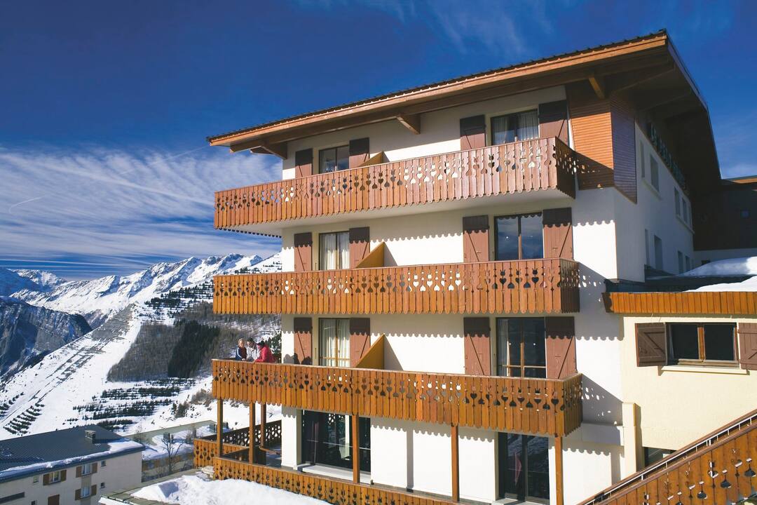 Hotel Petit Prince Alpe D Huez Crystal Ski