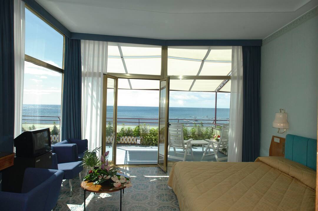 Reginna Palace Hotel In Maiori Tui Holidays -