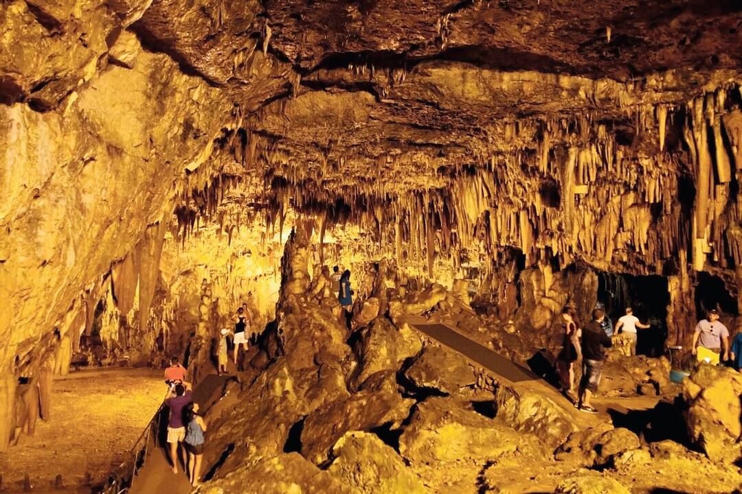 Drogarati Cave, Kefalonia