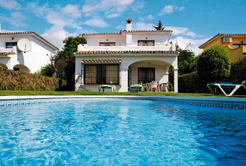 Villa Holidays in Calahonda 2025 / 2025  TUI.co.uk