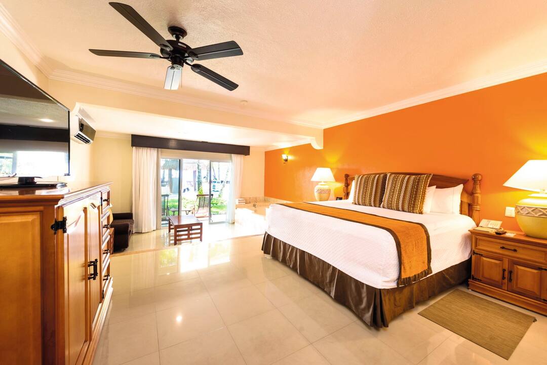 TUI BLUE El Dorado Seaside Suites in Riviera Maya TUI.co.uk