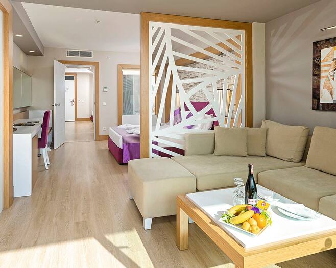 tui magic life jacaranda in side tui