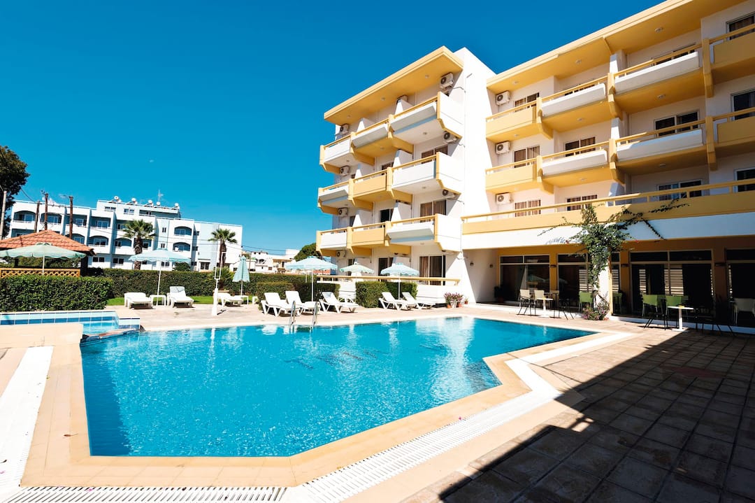 Trianta Hotel Apartments