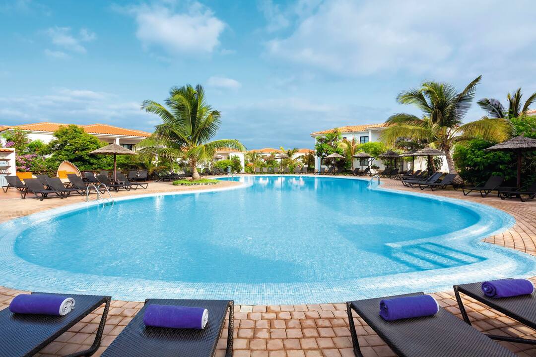 TUI Cape Verde Late Deals - Late Deals and Last Second Holidays 2025 /2025