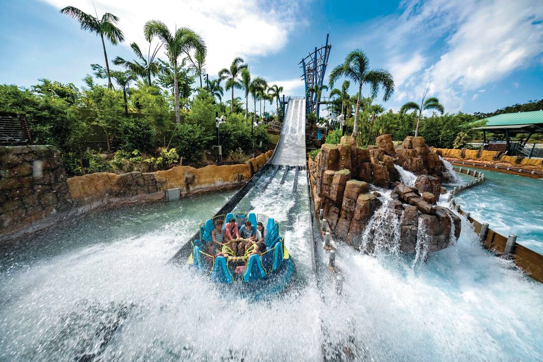 Infinity Falls, Seaworld