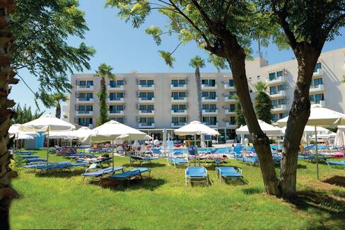 Artemis Hotel Apartments In Protaras Firstchoice Co Uk