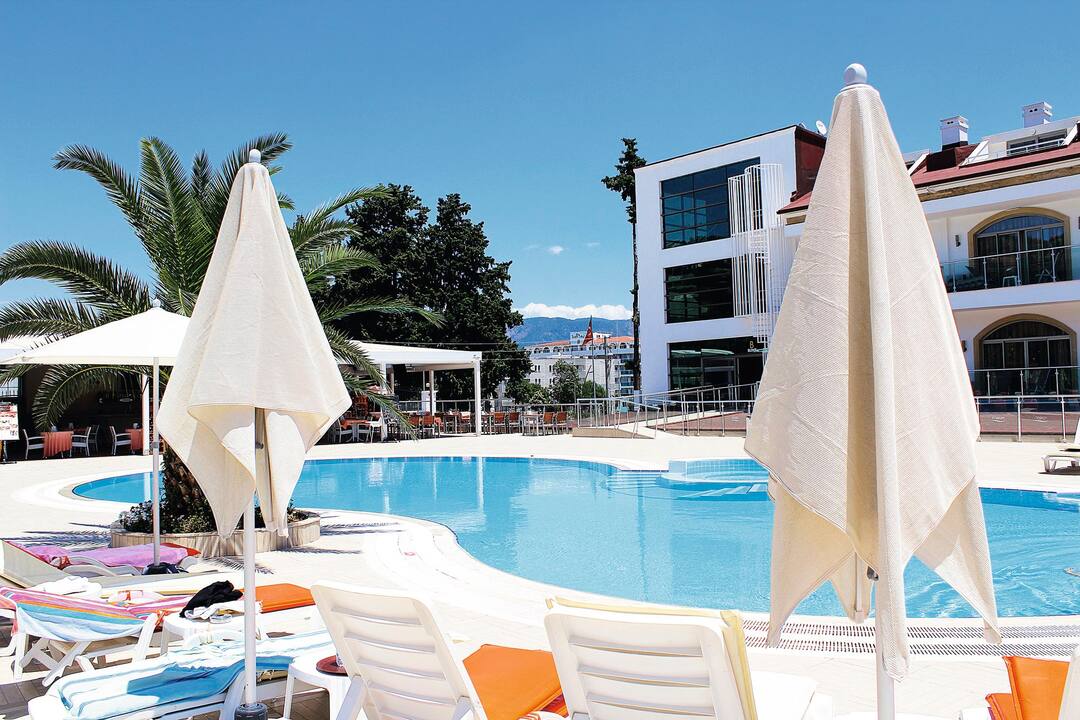 Holidays from Cardiff Airport TUI Late Deals Late Deals and Last