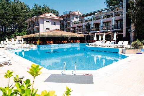 Pine Valley Hotel In Hisaronu Fethiye Firstchoice Co Uk