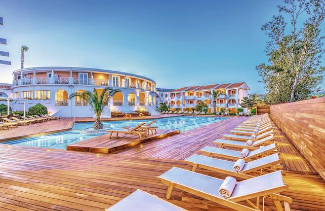 Hotel Bitzaro Palace In Kalamaki Firstchoice Co Uk