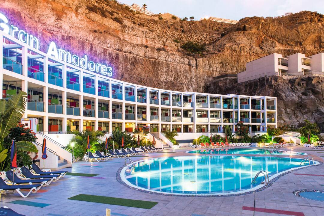 TUI Holidays 2023 2022 / 2023 TUI Holidays Now On Sale