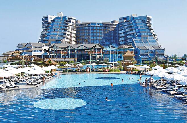 Limak Lara Resort In Lara Beach Firstchoice Co Uk