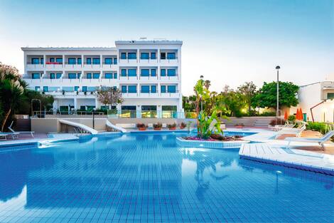 Acacia Marina In Marina Di Ragusa Tui Co Uk
