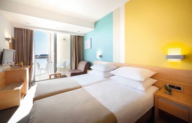 Aminess Maestral Hotel In Novigrad Tui Co Uk