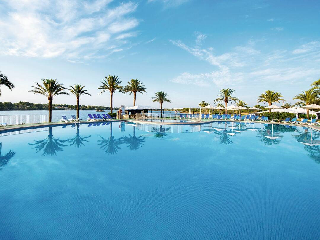 TUI Norwich Airport Late Deals Late Deals and Last Second Holidays