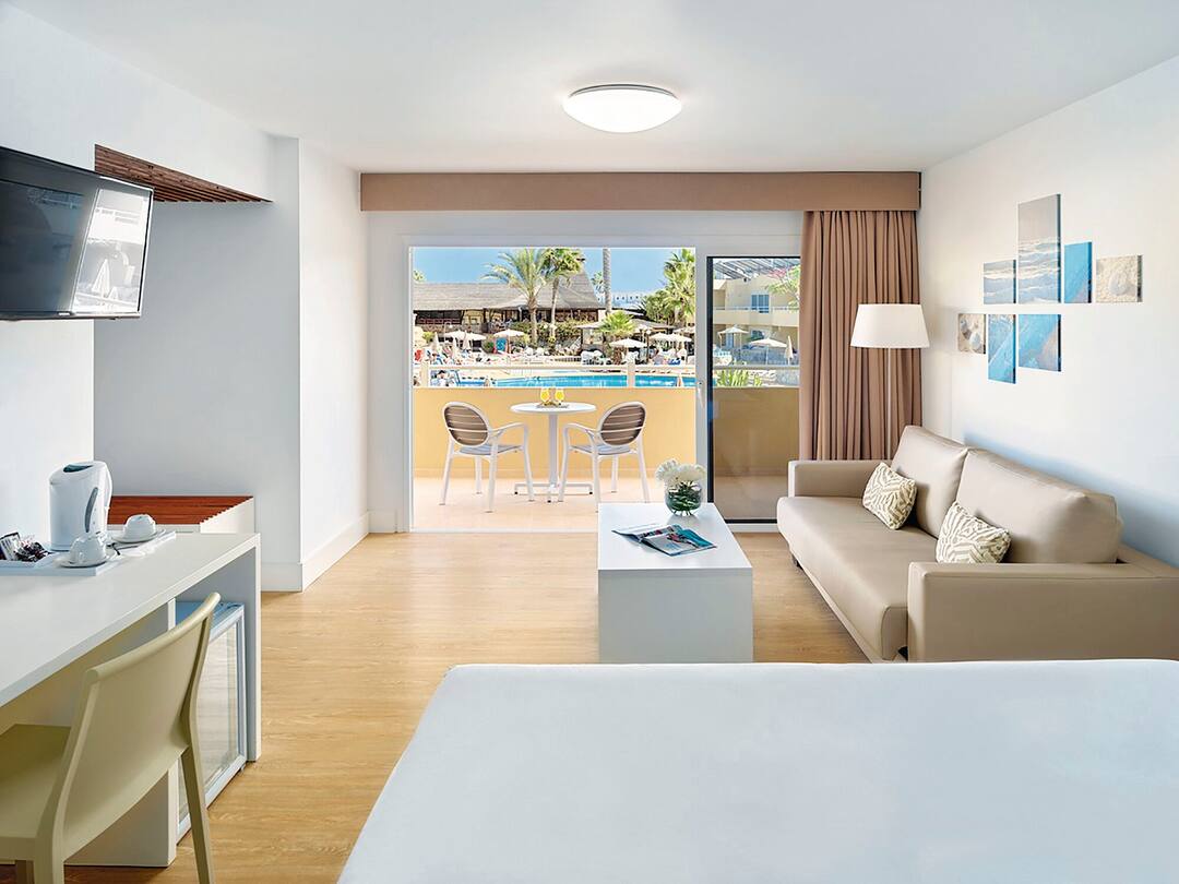 Hotel Arena Suite In Corralejo Tui Co Uk