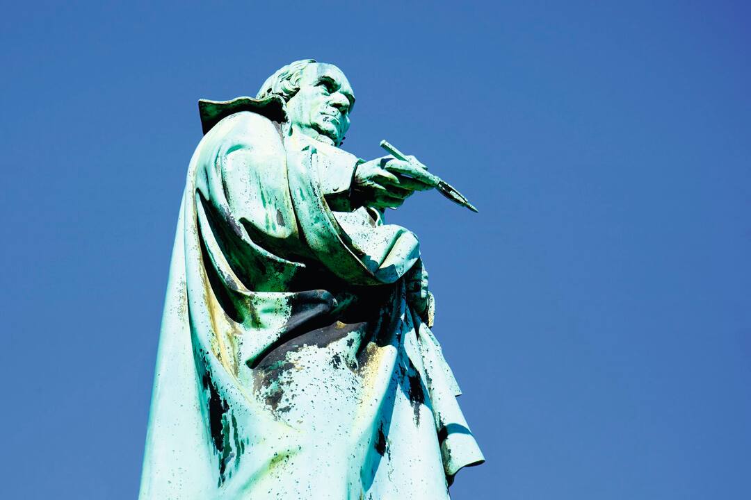 Monument, Dusseldorf, Germany