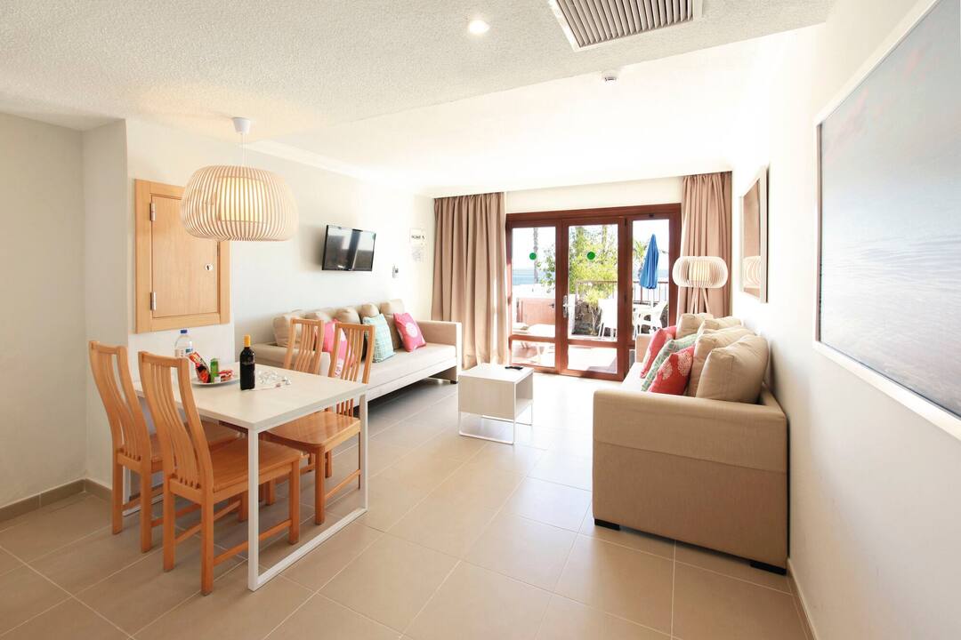 TUI BLUE Flamingo Beach in Playa Blanca | TUIHolidays.ie