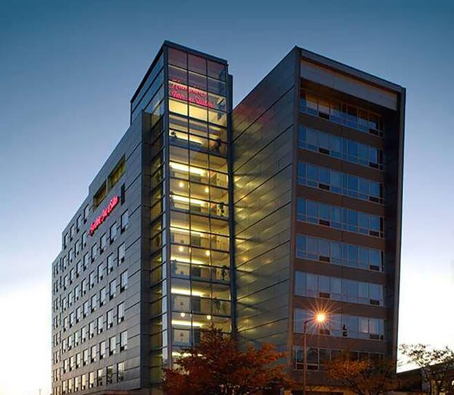 Hampton Inn & Suites Boston Crosstown Center in Boston | TUIHolidays.ie