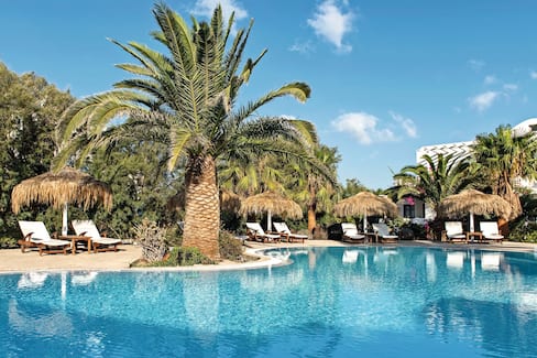 Atlantis Beach Villa