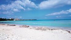 Burwood Beach, Falmouth