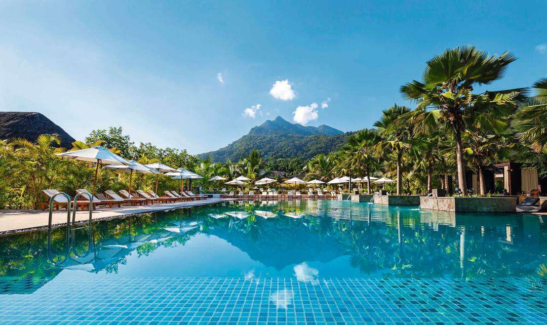 Infinity pool