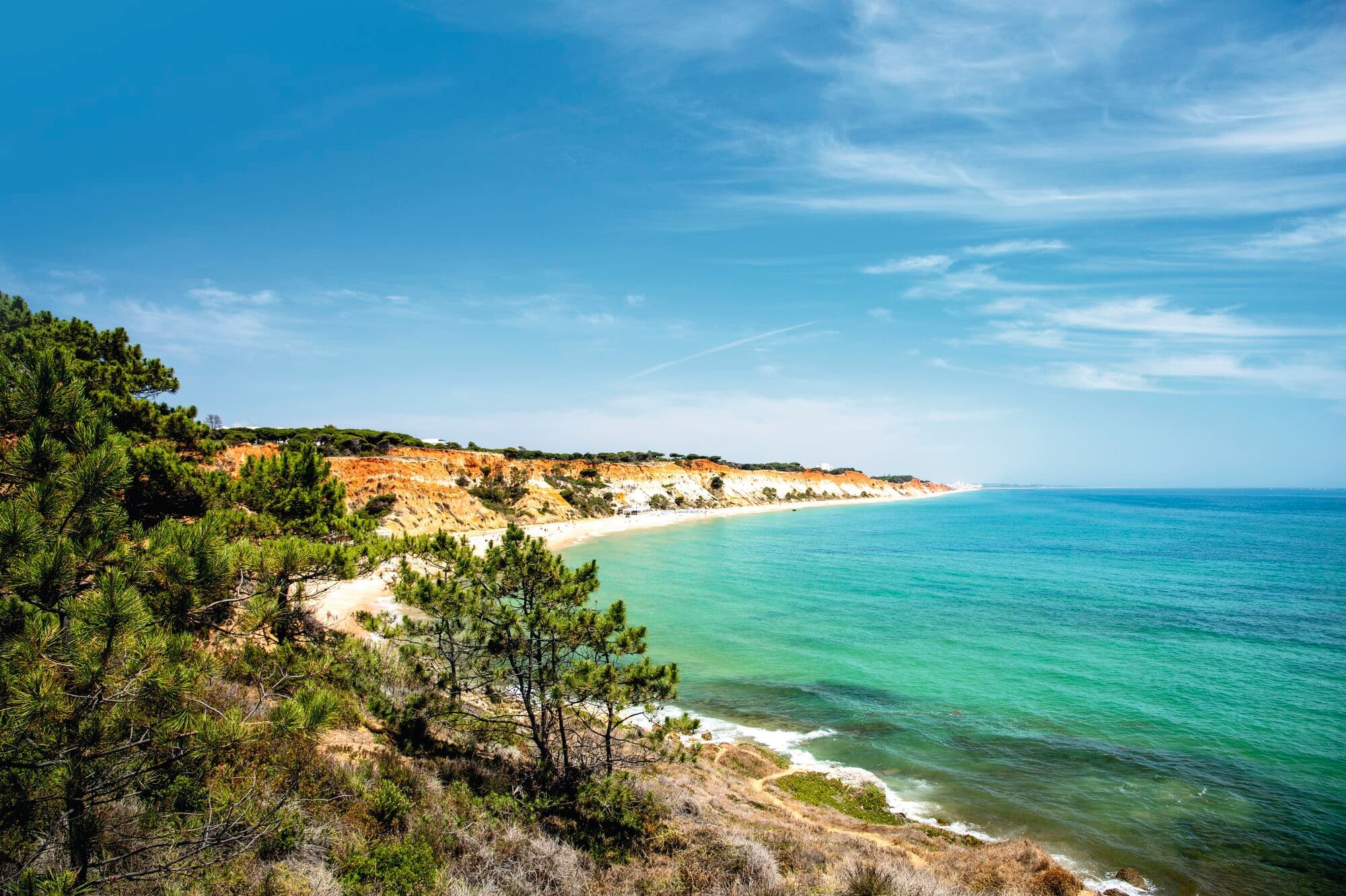 View of a beach in Olhos d'Agua.