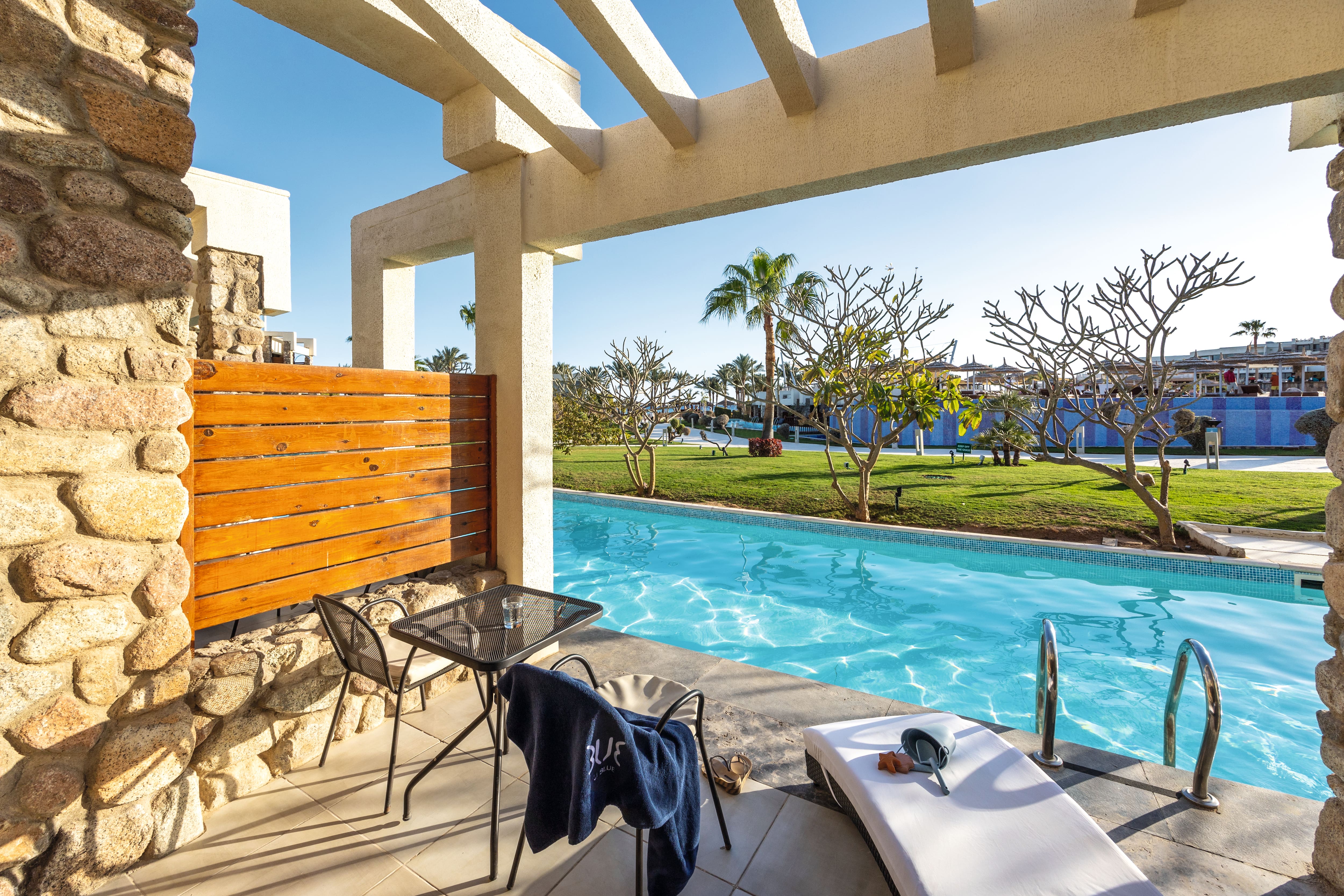Family swim up suite.