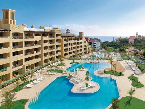 Tenerife’s Tropical Elegance: A Guide to the Best Luxury Hotels in Adeje