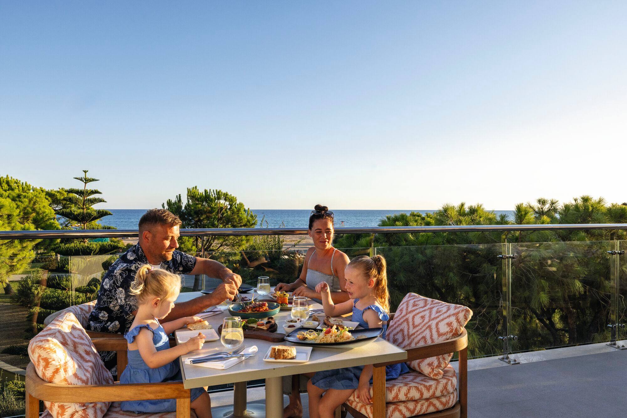 Family dining together 