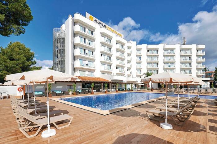 AluaSun Continental Park in Playa de Muro | TUI.co.uk