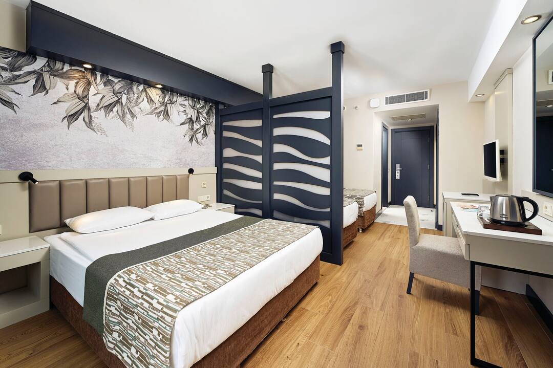 Seaden Sea World Resort & Spa
