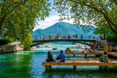 Puente de los Amores, Lake Annecy, France