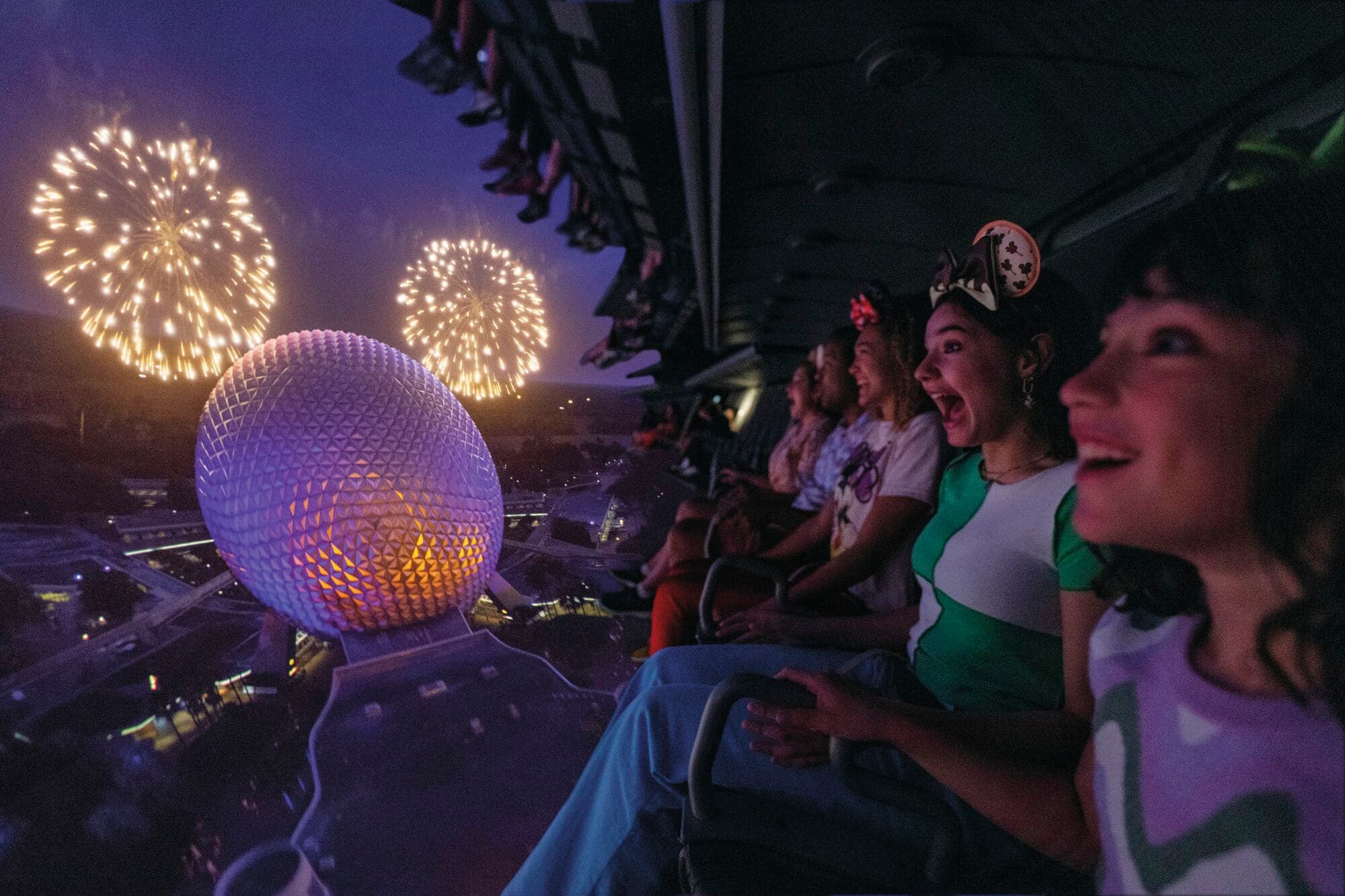 Guests on Soarin’ Around the World.