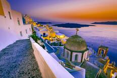 Quiet streets at twilight, Firostefani