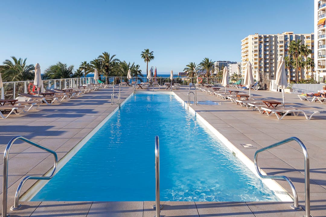 Lap pool