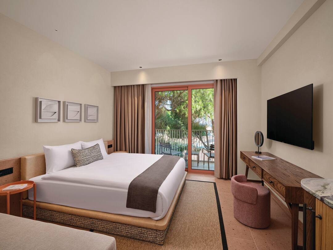 Crystal Admiral Aqua Collection