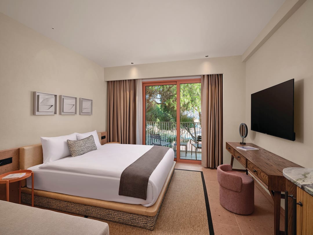 Crystal Admiral Aqua Collection