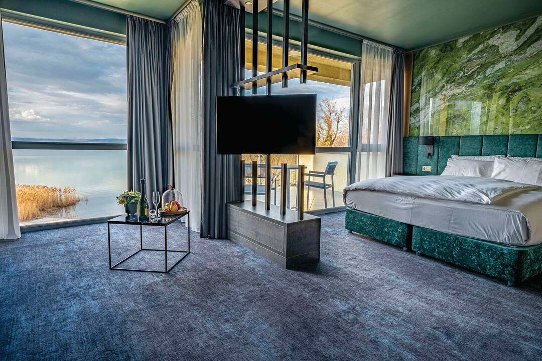 Premium junior suite with balcony