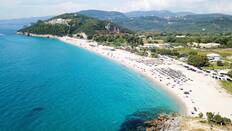 Karavostasi beach