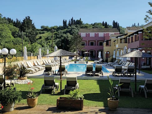 Sellas Hotel & Apartments