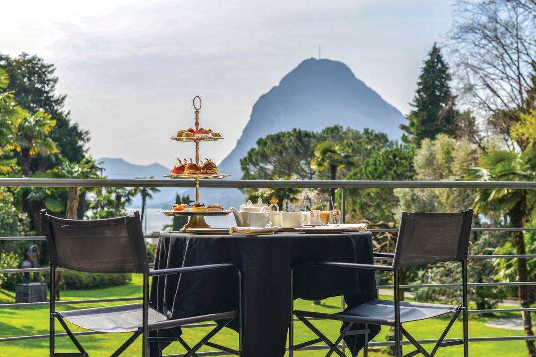 Outdoor restaurant