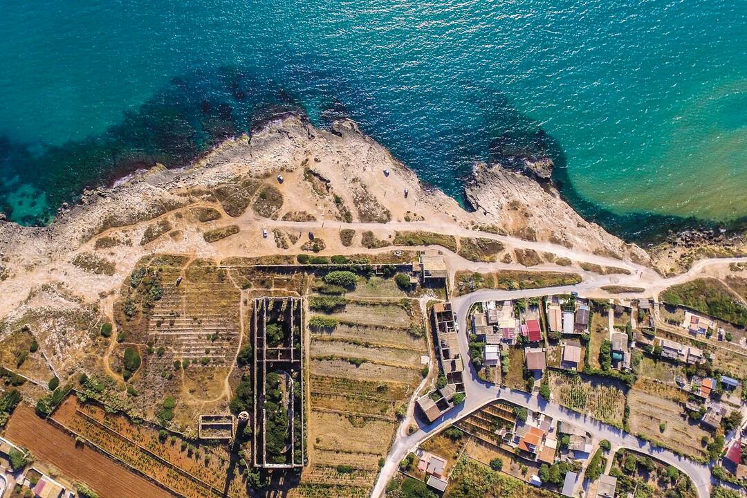 A bird's eye view of Sampieri