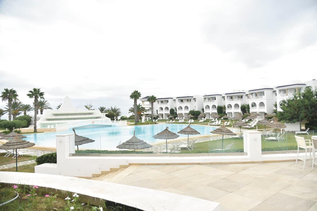   Royal Tulip Taj Sultan