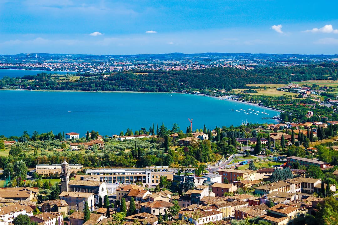 © Fulvio Vivenzi / Padenghe Sul Garda, Italy