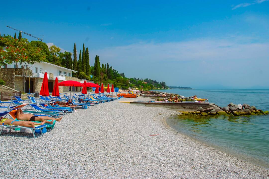 © Frederick Nielsen / Padenghe Sul Garda, Italy