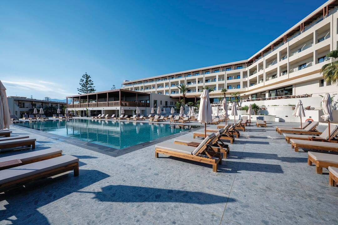 Relax pool